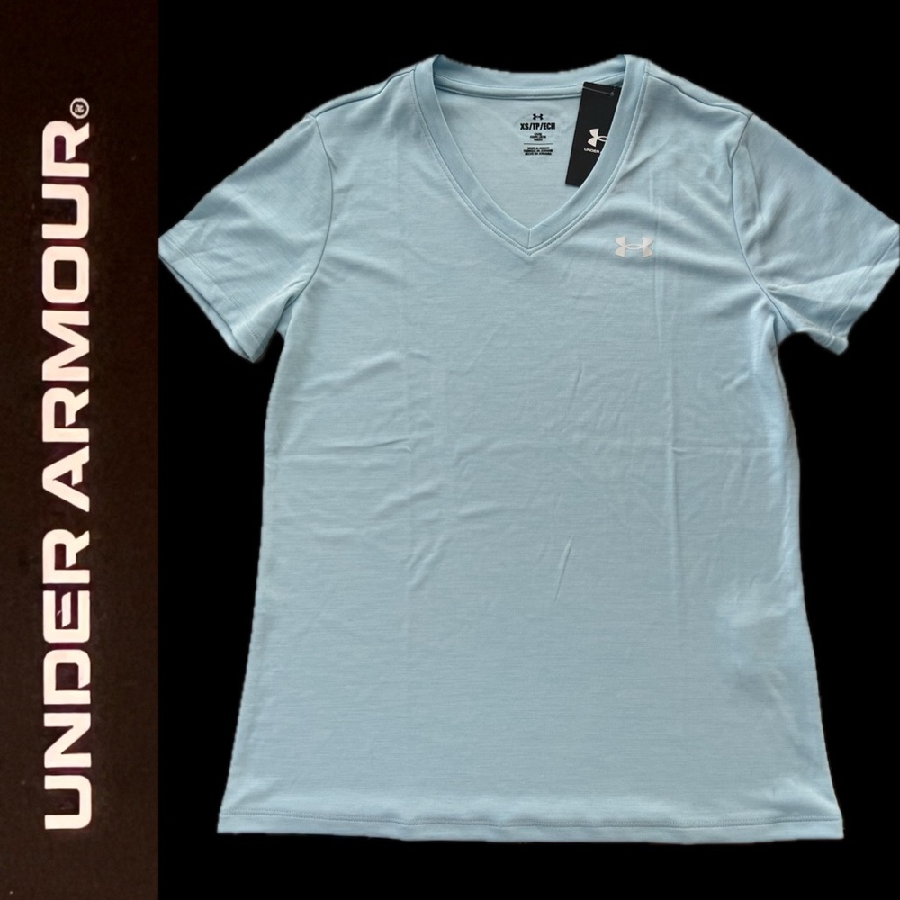 💨NEW Velocity Twist SSV Loose Fit V-Neck | Under Armour | Pale Blue | Women’s XS